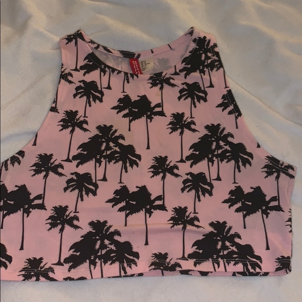 Palm tree graphic crop 🌴🌸